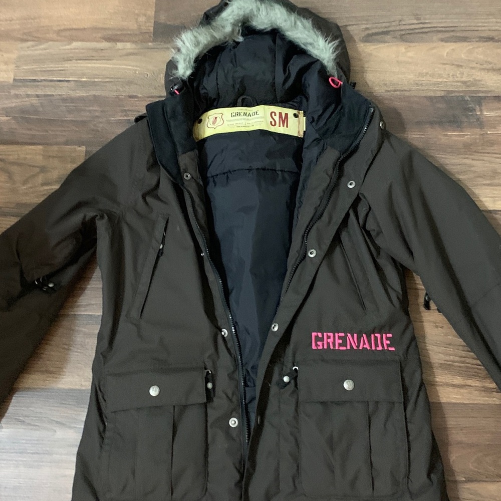 Grenade snowboarding snow jacket